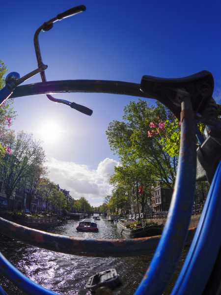 paises baixos amesterdao bicicleta em prinsengracht