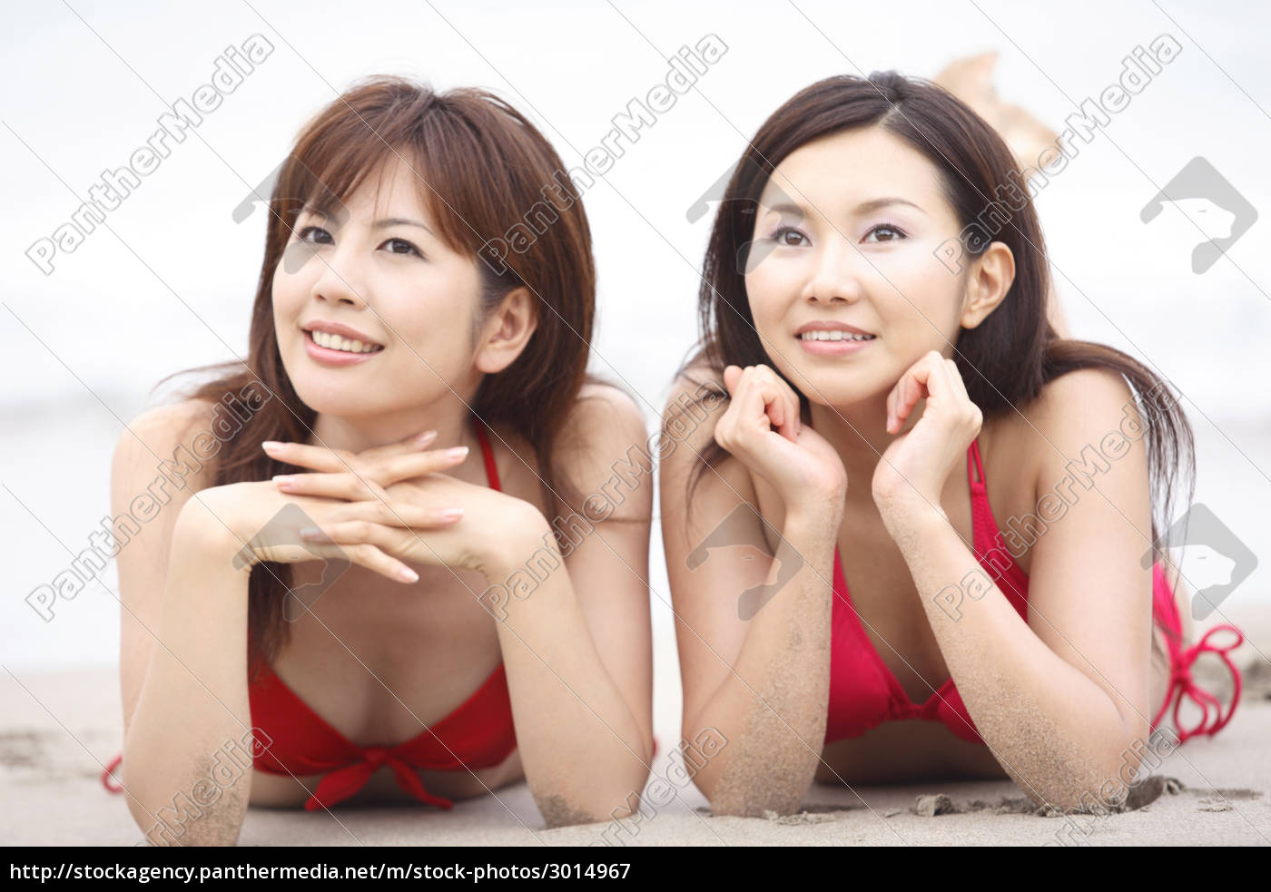 Mujeres japonesas en traje de baño - Stockphoto #3014967 | Agencia de stock  PantherMedia