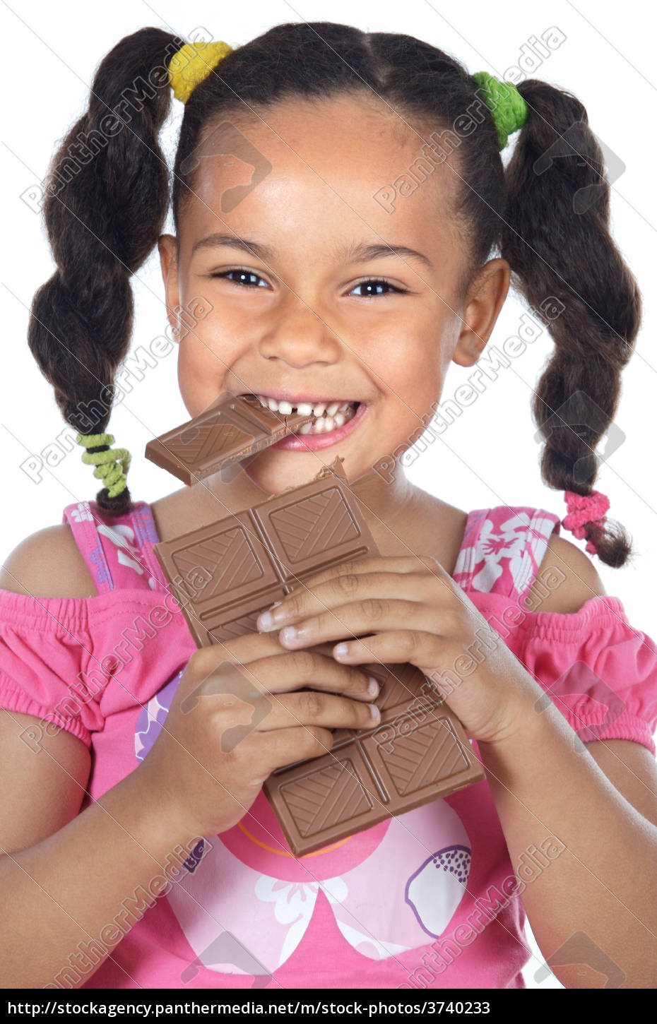 menina adorável comendo chocolate - Fotos de arquivo #3740233 | Banco de  Imagens Panthermedia