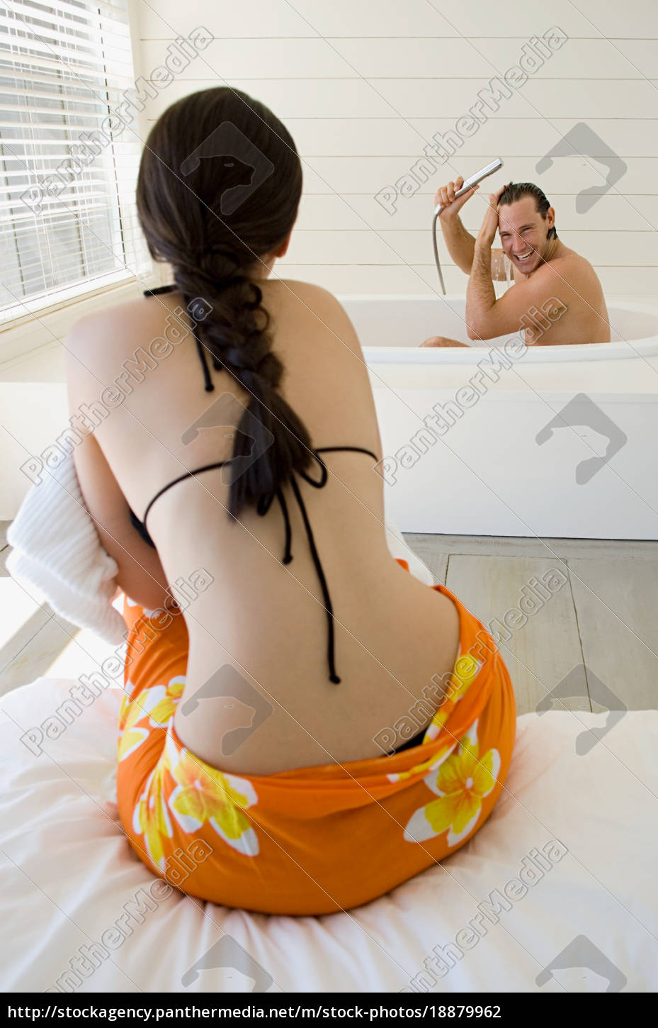 Casal no banheiro - Stockphoto #18879962 | Banco de Imagens Panthermedia