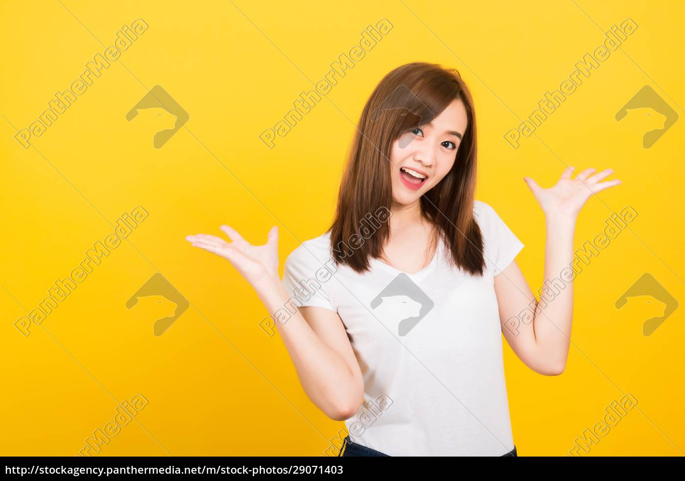 woman teen standing Surprised excited screaming open - Stock Photo  #29071403 | PantherMedia Stock Agency